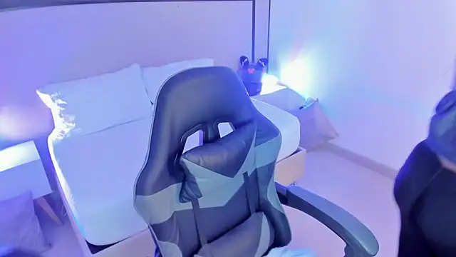 Snapshot of emma_collson chatting on 09.26.25 emma collson online show from 09.26.25