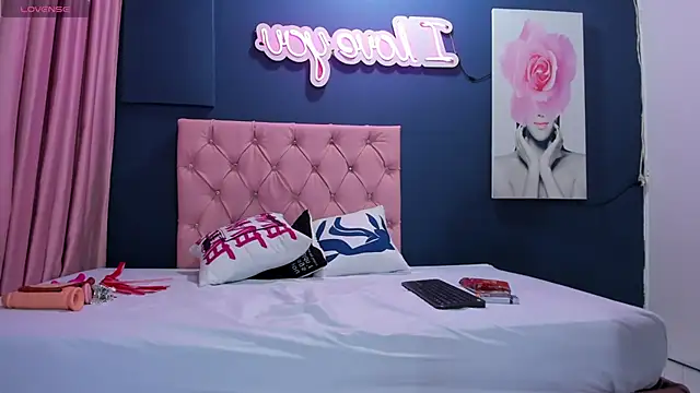 Cindy milf online show from 02.06.25