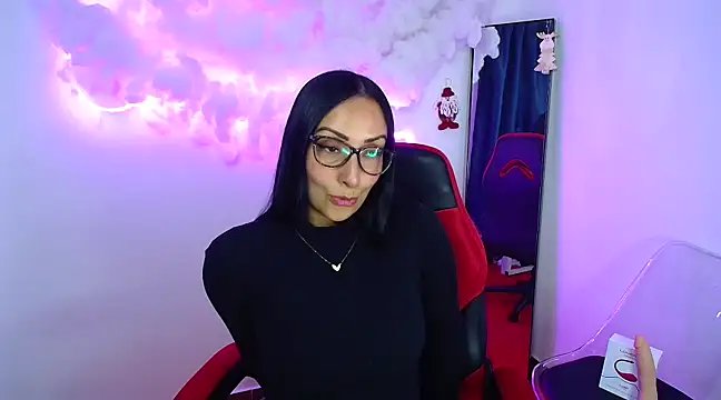 yaralyminjo2 online show from 12.20.24