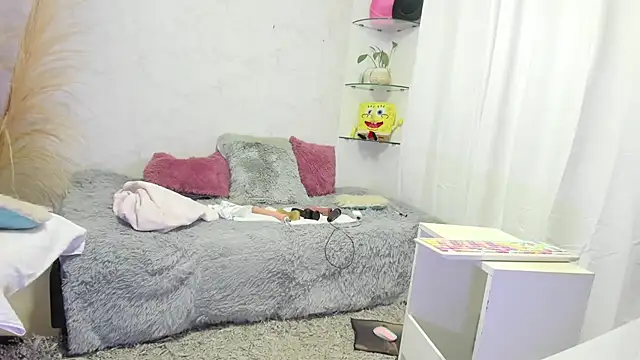 Leslie browm online show from 10.23.25