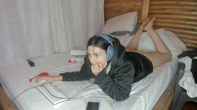 Snapshot of soysara15 chatting on 01.27.25 soysara15 online show from 01.27.25