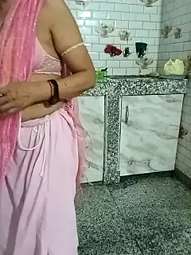 Snapshot of Saroj-Shah chatting on 07.27.26 Saroj-Shah online show from 07.27.26