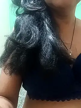 Snapshot of Saroj-Shah chatting on 07.30.26 Saroj-Shah online show from 07.30.26