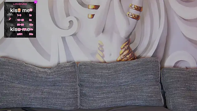 hailey peach online show from 03.07.25