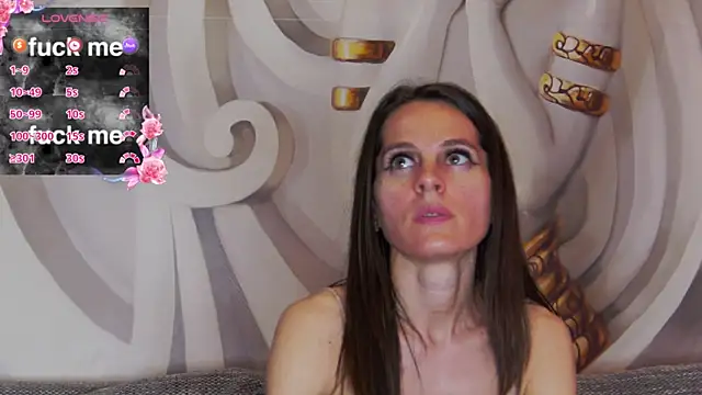 hailey peach online show from 04.18.26