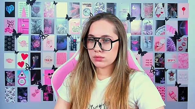 MiaMilas online show from 03.20.25