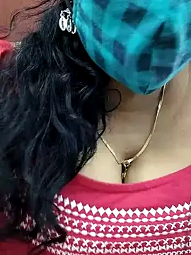 mallu-sumi online show from 02.15.25