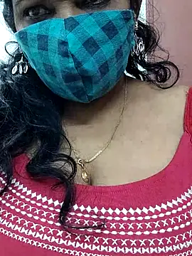 mallu-sumi online show from 02.15.25