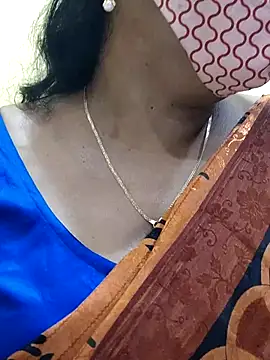 mallu-sumi online show from 03.05.25