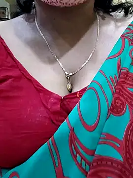 mallu-sumi online show from 03.15.25