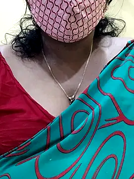 mallu-sumi online show from 03.15.25