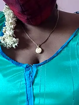 mallu-sumi online show from 03.10.26