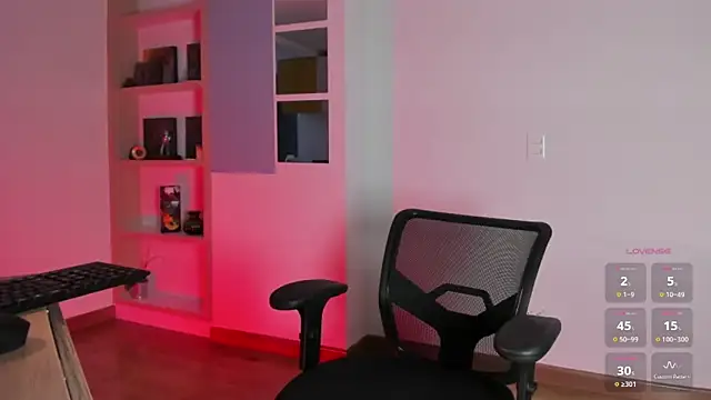 Snapshot of pablo-rincon95 chatting on 11.21.25 pablo-rincon95 online show from 11.21.25