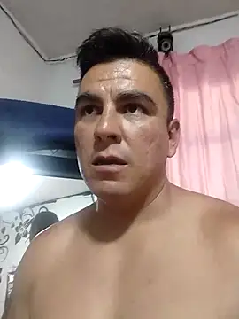 Snapshot of caramelodechile chatting on 03.18.25 caramelodechile online show from 03.18.25