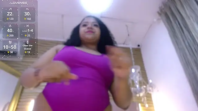 JadeSoleile online show from 03.10.25