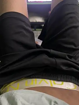 Snapshot of Privateseducer chatting on 03.18.25 Privateseducer online show from 03.18.25