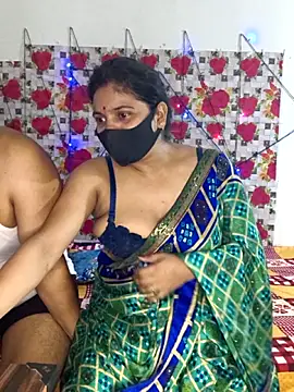 Snapshot of PeaCoooock chatting on 09.29.25 PeaCoooock online show from 09.29.25