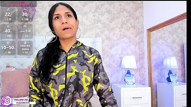 Snapshot of Eliza_Thaylor__ chatting on 12.31.24 Eliza Thaylor online show from 12.31.24