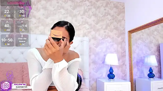 Snapshot of Eliza_Thaylor__ chatting on 02.03.25 Eliza Thaylor online show from 02.03.25