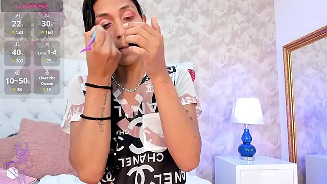 Snapshot of Eliza_Thaylor__ chatting on 03.03.25 Eliza Thaylor online show from 03.03.25