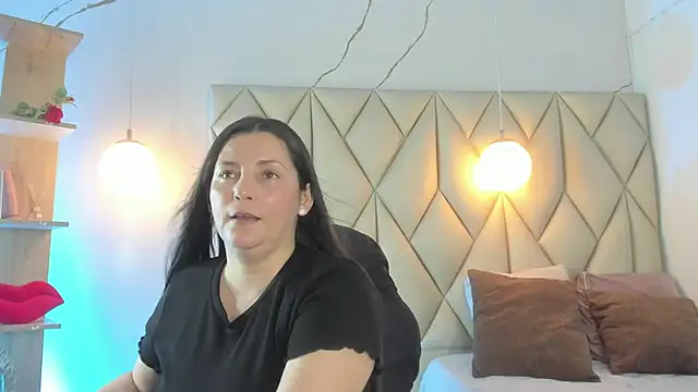 Snapshot of angelswets chatting on 05.09.26 angelswets online show from 05.09.26