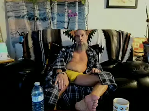 Snapshot of mindphu_k chatting on 02.28.25 mindphu k online show from 02.28.25