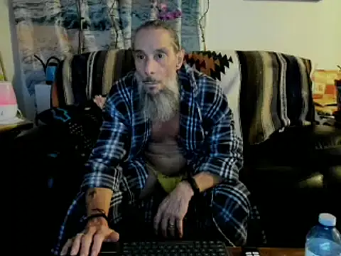 Snapshot of mindphu_k chatting on 03.02.25 mindphu k online show from 03.02.25