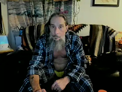 Snapshot of mindphu_k chatting on 03.04.25 mindphu k online show from 03.04.25