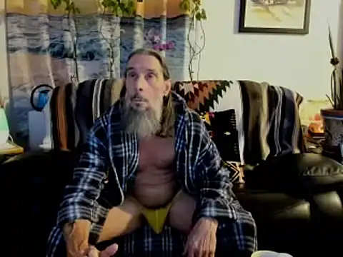 Snapshot of mindphu_k chatting on 03.08.25 mindphu k online show from 03.08.25