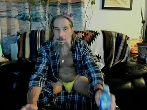 Snapshot of mindphu_k chatting on 03.16.25 mindphu k online show from 03.16.25