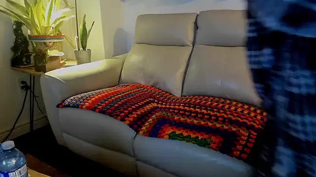 Snapshot of mindphu_k chatting on 11.14.25 mindphu k online show from 11.14.25