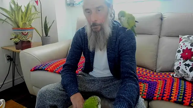 Snapshot of mindphu_k chatting on 11.19.25 mindphu k online show from 11.19.25