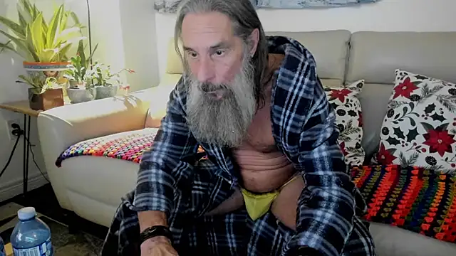 Snapshot of mindphu_k chatting on 12.05.25 mindphu k online show from 12.05.25