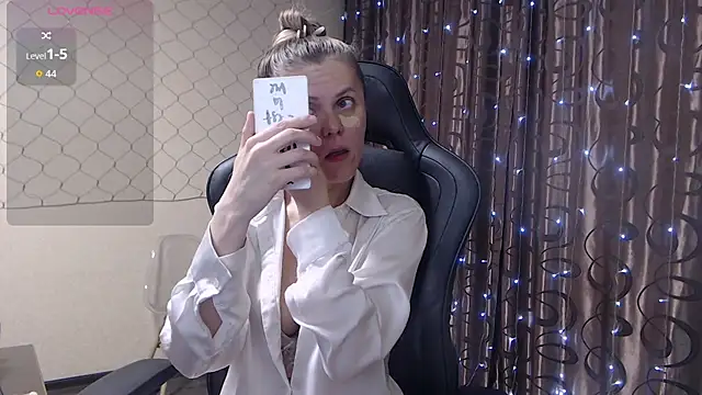 JessieOMays online show from 04.21.26