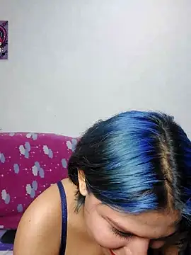 Snapshot of azulzulix chatting on 02.13.25 azulzulix online show from 02.13.25