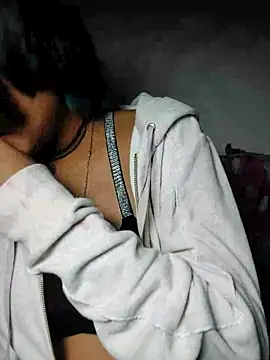 Snapshot of azulzulix chatting on 02.21.25 azulzulix online show from 02.21.25