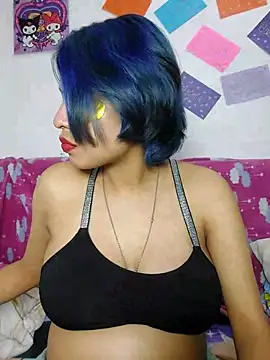 Snapshot of azulzulix chatting on 03.07.25 azulzulix online show from 03.07.25