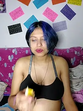 Snapshot of azulzulix chatting on 03.07.25 azulzulix online show from 03.07.25