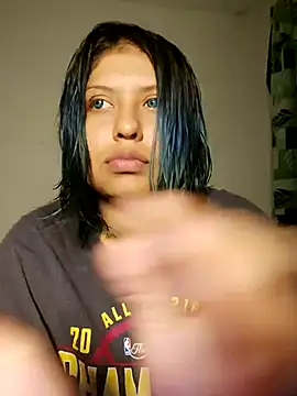 Snapshot of azulzulix chatting on 09.22.25 azulzulix online show from 09.22.25