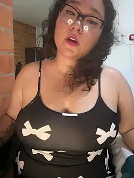 CinnamonCookiez online show from 12.17.24