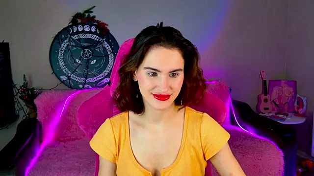 FridaCure online show from 02.06.25