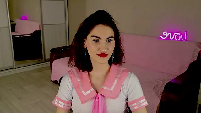 FridaCure online show from 03.07.25