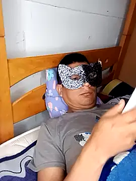 PequeArely online show from 12.04.24