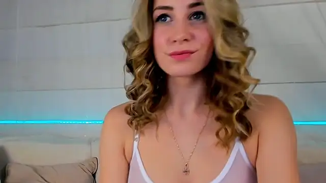 Snapshot of stricred chatting on 11.30.25 stricred online show from 11.30.25