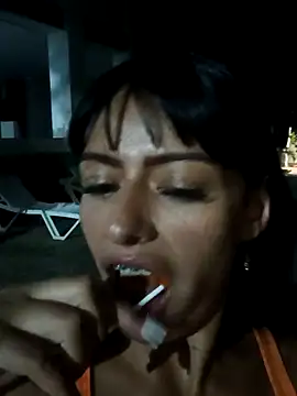 Snapshot of ZairaSofia1 chatting on 12.17.24 ZairaSofia1 online show from 12.17.24