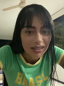 Snapshot of ZairaSofia1 chatting on 12.26.24 ZairaSofia1 online show from 12.26.24