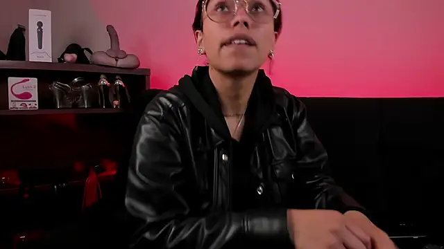 lilith-deveraux online show from 02.21.25