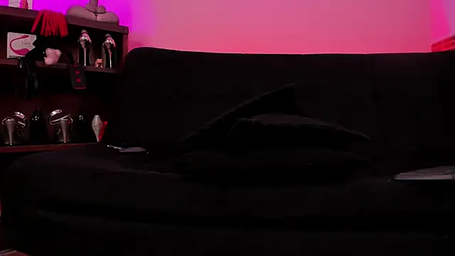 lilith-deveraux online show from 02.21.25