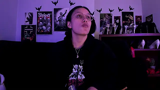 Snapshot of lilith-deveraux chatting on 06.30.26 lilith-deveraux online show from 06.30.26