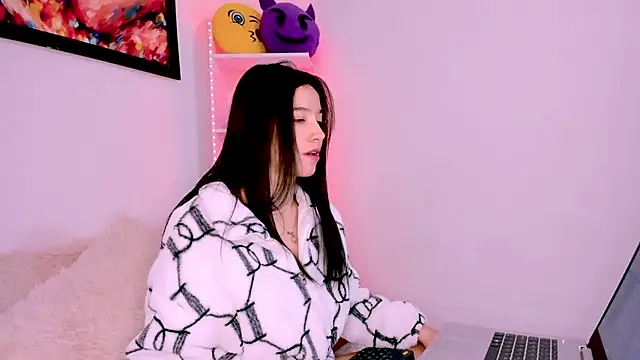 Manuelaa mejiia online show from 02.04.25